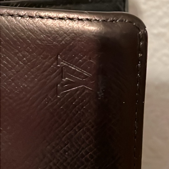 Louis Vuitton billfold - Picture 2 of 7
